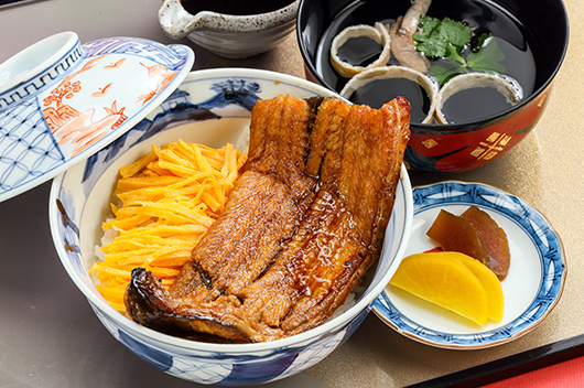 本格炭火焼 うなぎ丼